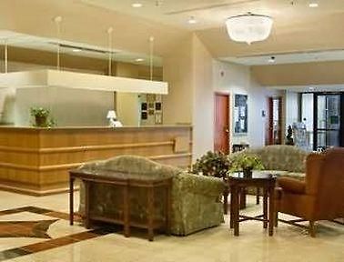 Ramada Convention Center Eau Claire Hotel Интериор снимка